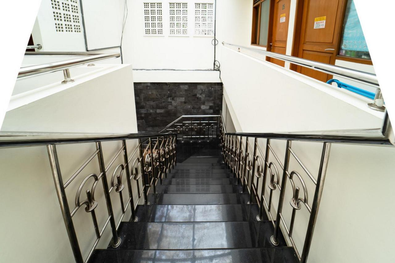 Koolkost Near Padjadjaran University - Minimum Stay 6 Nights Bandung Exteriör bild