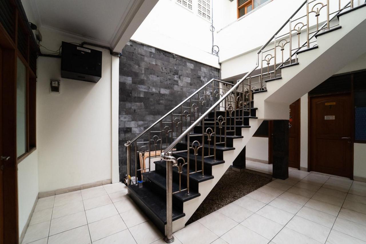 Koolkost Near Padjadjaran University - Minimum Stay 6 Nights Bandung Exteriör bild